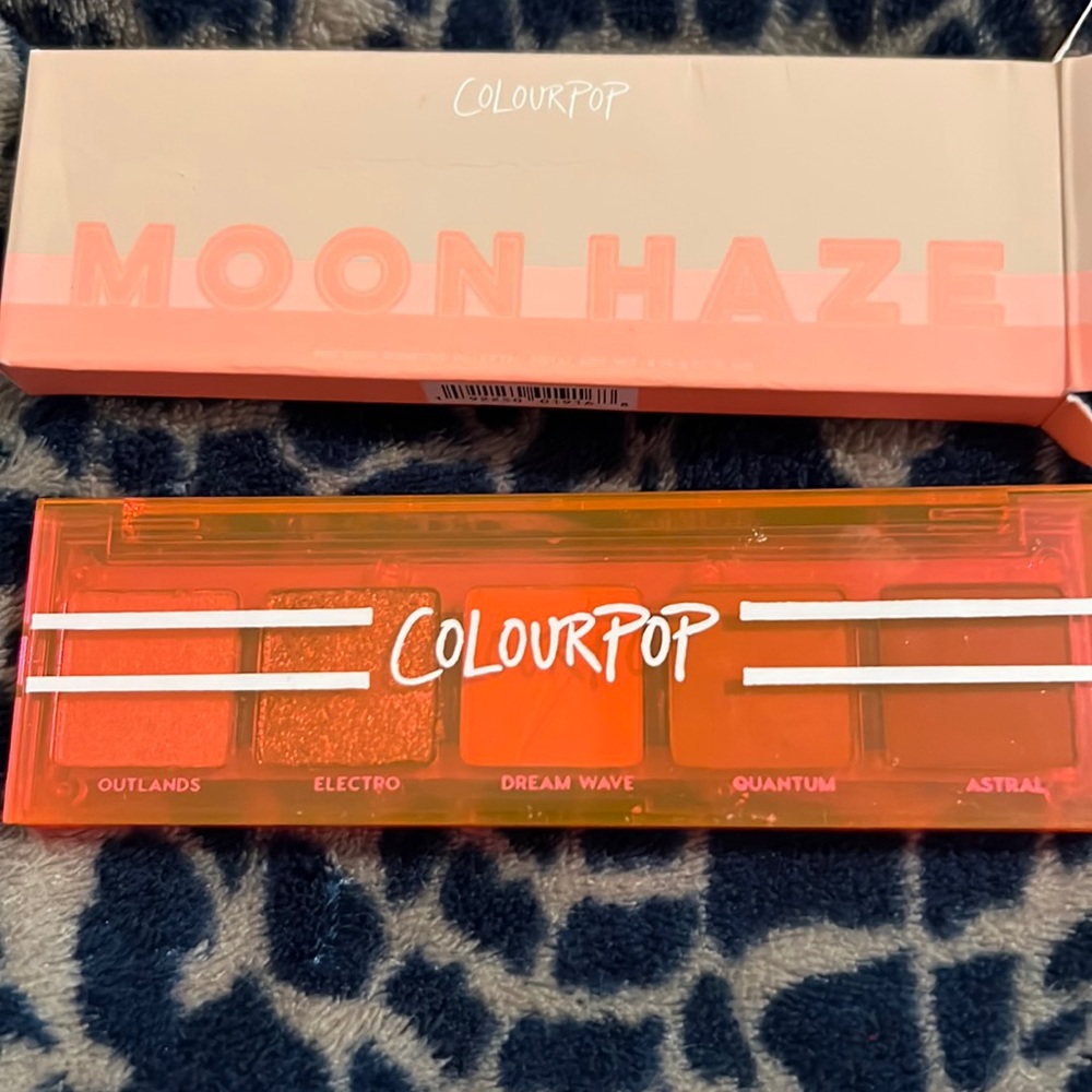 BNIB Colourpop moon haze palette